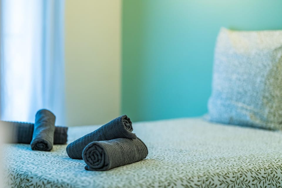 Bed, Photo of the whole room, Bedroom, towels