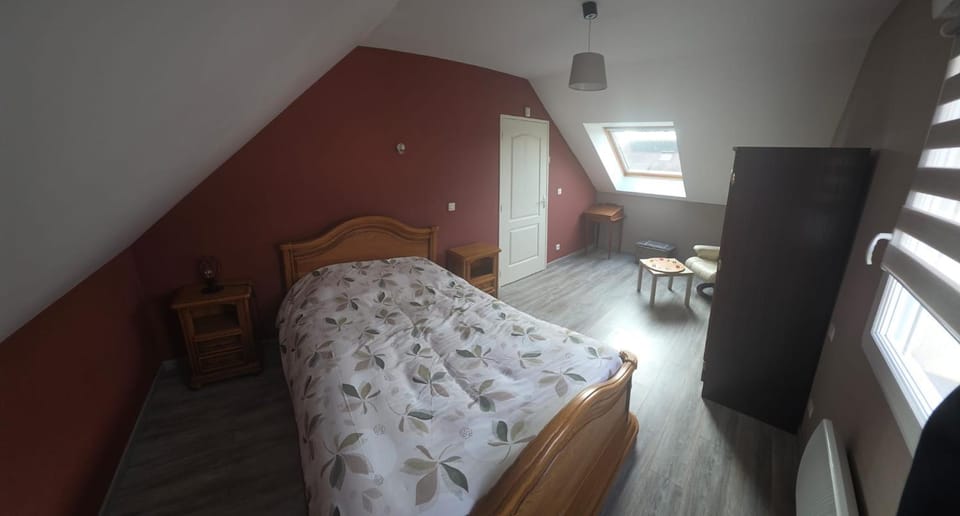 Chambre proche circuit 24h du mans Bed and Breakfast in Le Mans