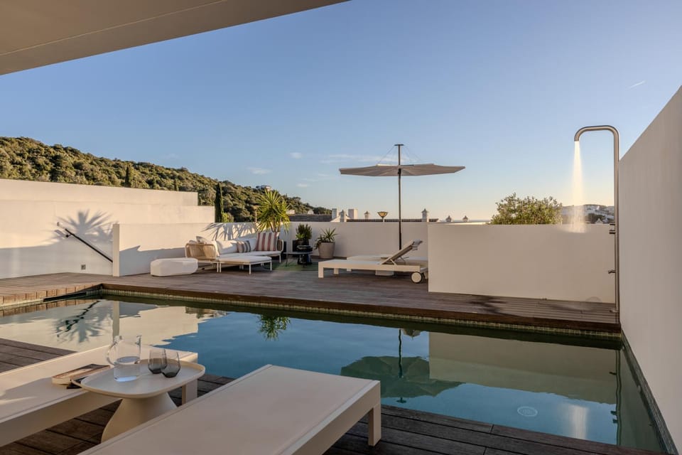 Villa Horizonte Pool & Ocean View Salema Villa in Faro District