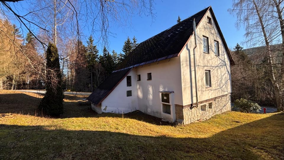 Property building, Natural landscape