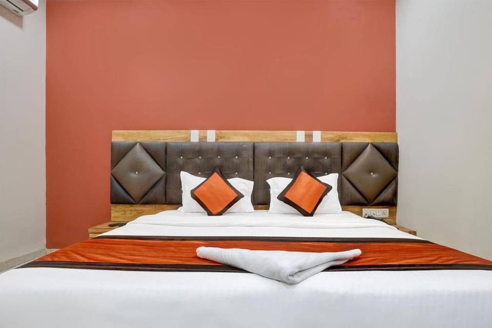 Glitz Hotels Veera -Andheri Kurla Road Hotel in Mumbai