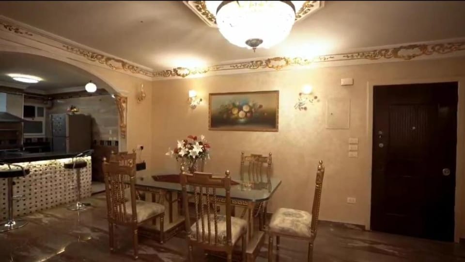 الشيخ زايد الحي الثامن Apartment in Egypt