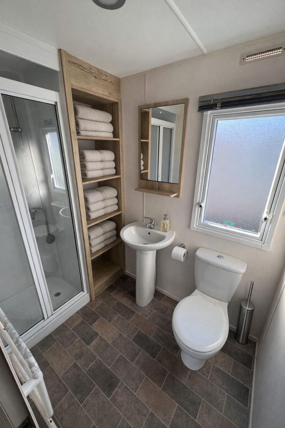 Toilet, Shopping Area
