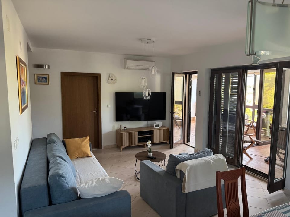 Holiday House Natali, Splitska Supetar Apartment in Split-Dalmatia County