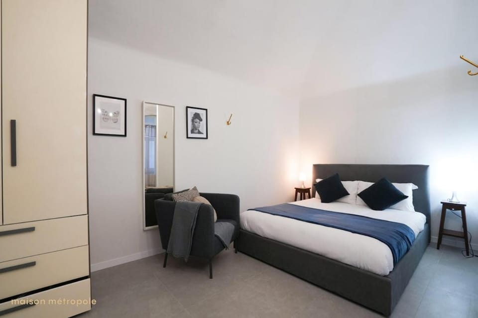 Bed, Bedroom