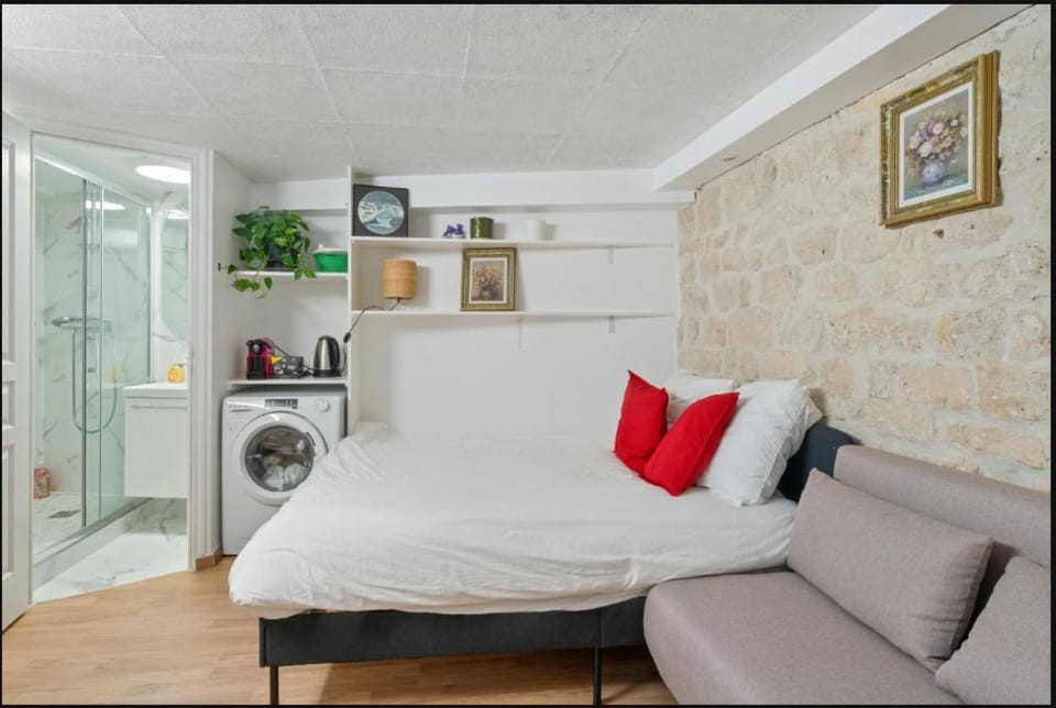 Charming Studio Louvre Apartment in Paris