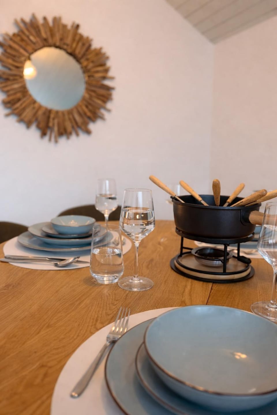 Dining area, Food