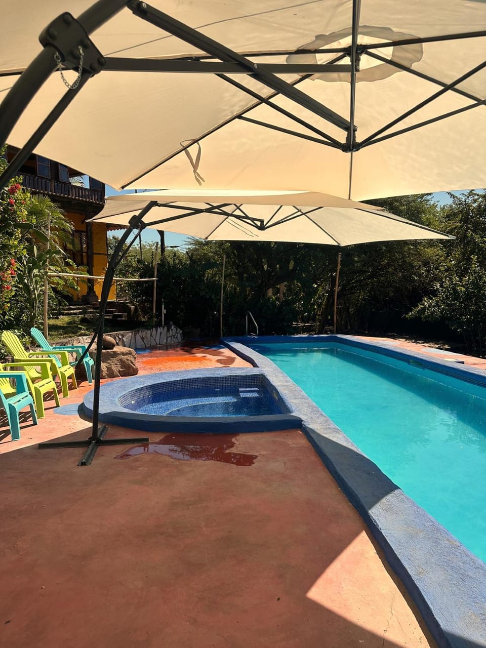 Swimming pool