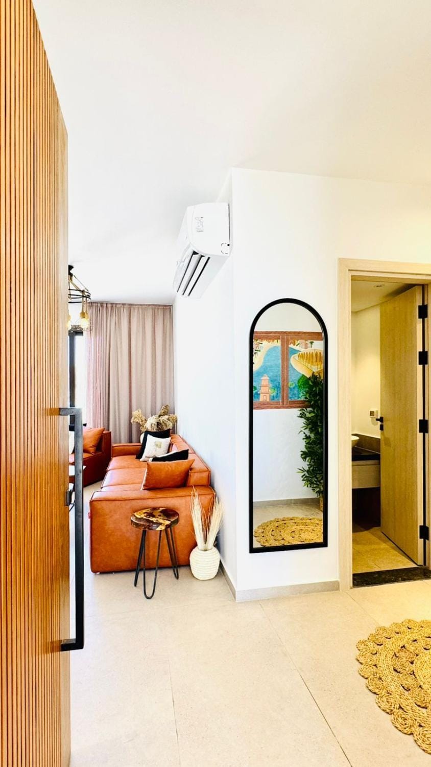 Facade/entrance, Living room