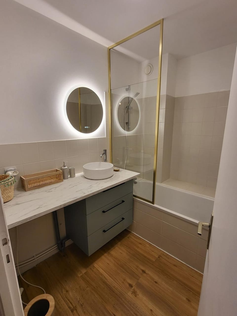 Charmant T2 avec terrasse et parking centre Vannes Apartment in Vannes