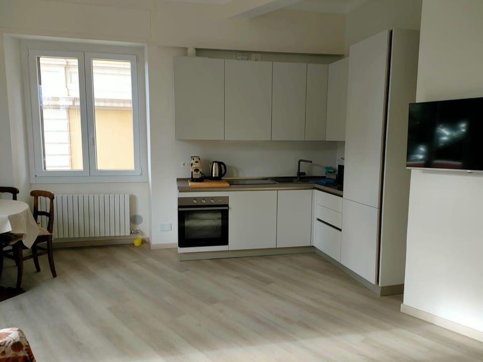 Lunch, kitchen