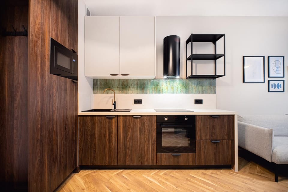 Kitchen or kitchenette, kitchen