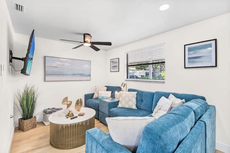 Family Salt Water Heated Pool Mini Golf 10Min To Beach House in Largo