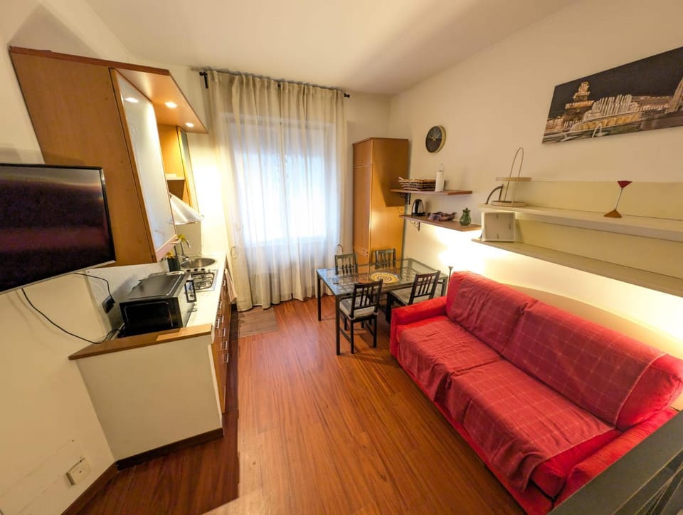 Kitchen or kitchenette, Living room, Dining area