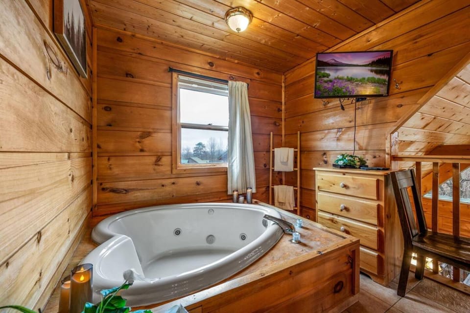Bedroom, Bath