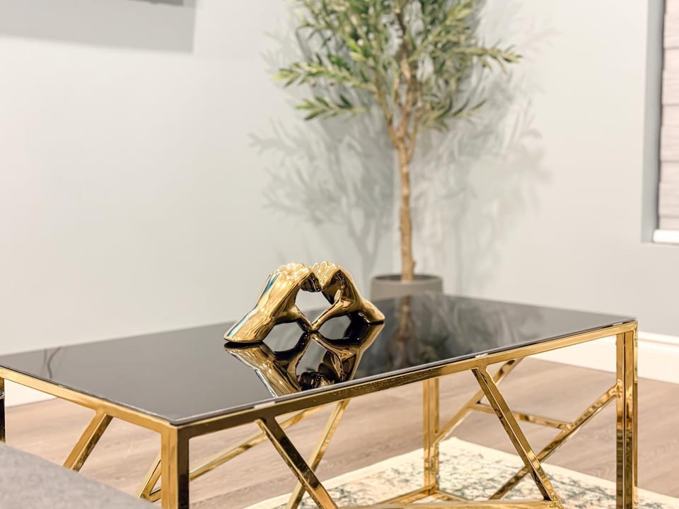 Living room, Decorative detail, Seating area