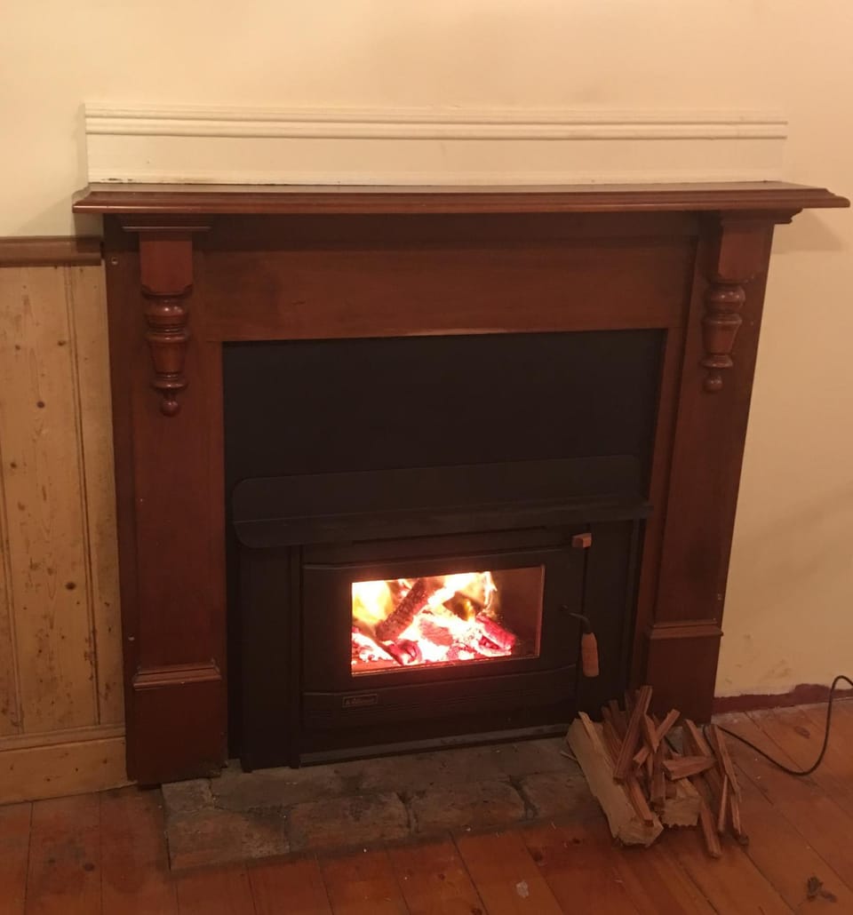 Seating area, flat iron