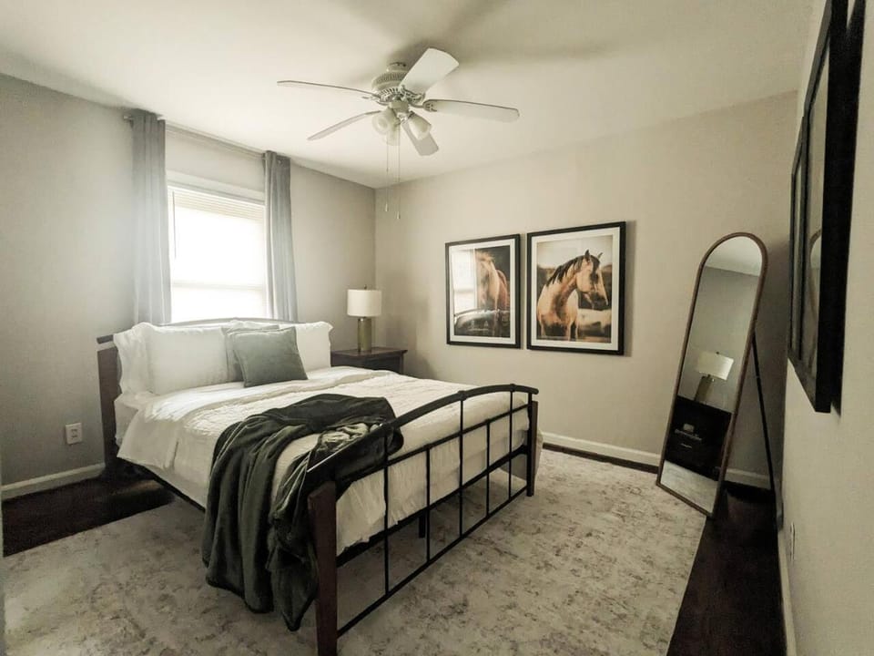 Bed, Bedroom