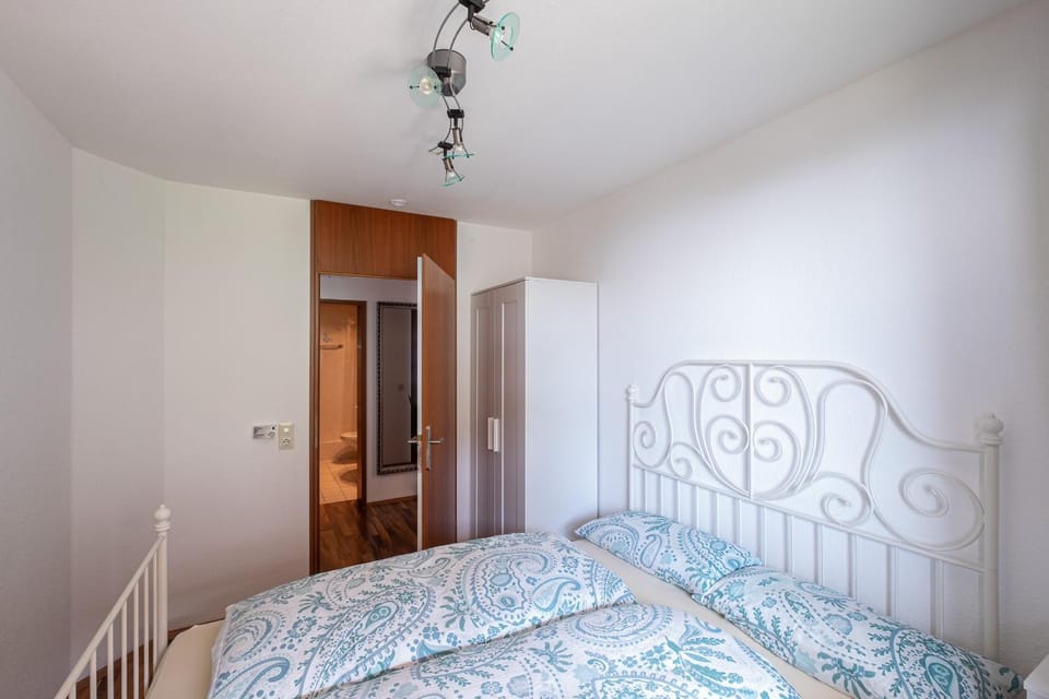 Bed, Bedroom, wardrobe