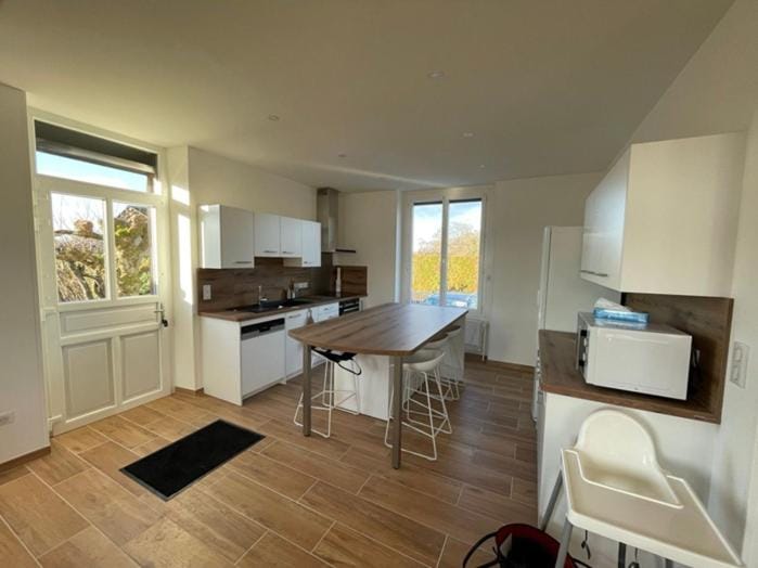 Kitchen or kitchenette, Kitchen or kitchenette