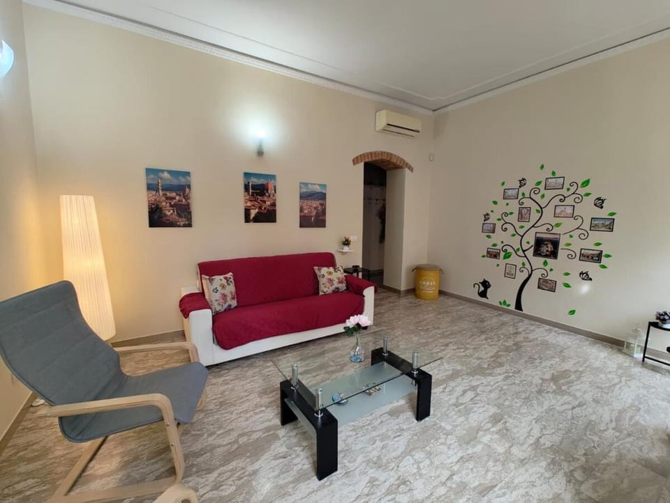Living room, heating, internet, air conditioner