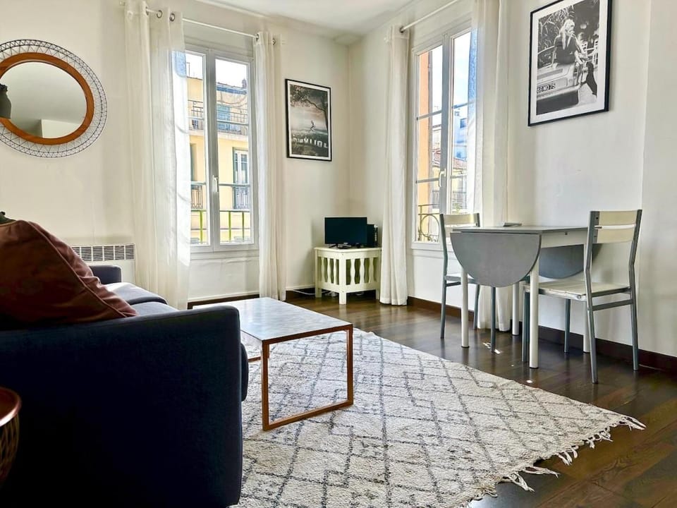 Studio cosy Carré d'or proche des plages & Promenade des Anglais Apartment in Nice