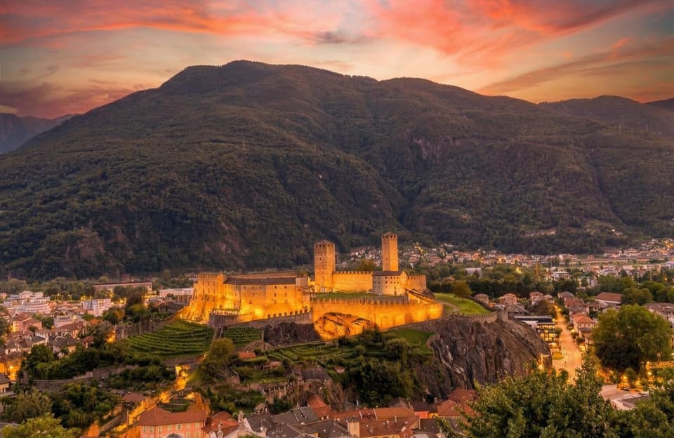 Nearby landmark, Day, Natural landscape, Bird's eye view, City view, Landmark view, Mountain view, Sunrise, Sunset