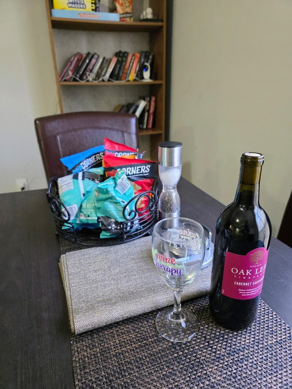 Cozy Atlanta home, near Airport, WiFi, Parking & EV Apartment in Georgia