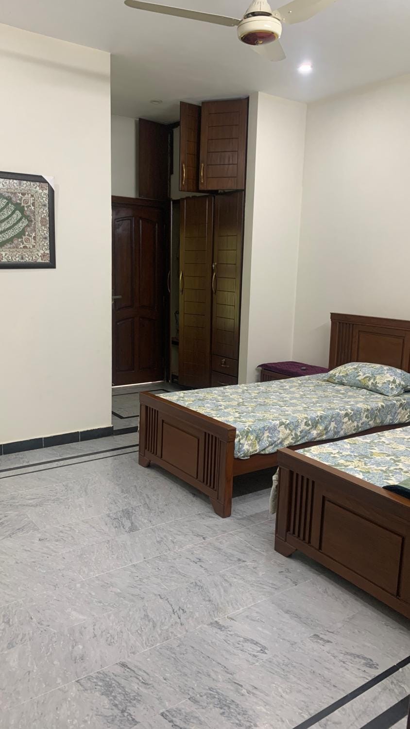The Homely Edit - Near Islamabad Airport & Motorway Convenient Stay Bed and Breakfast in Islamabad