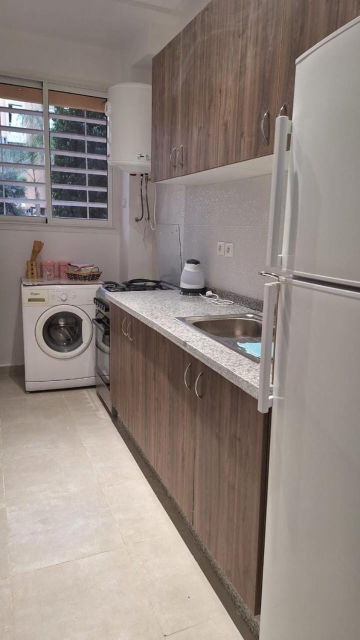 Spacious Apartment with AC & Fast WiFi 5 Guests Apartment in Marrakesh