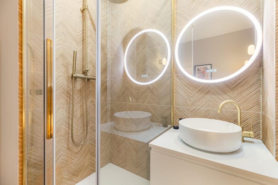 Shower, Bathroom