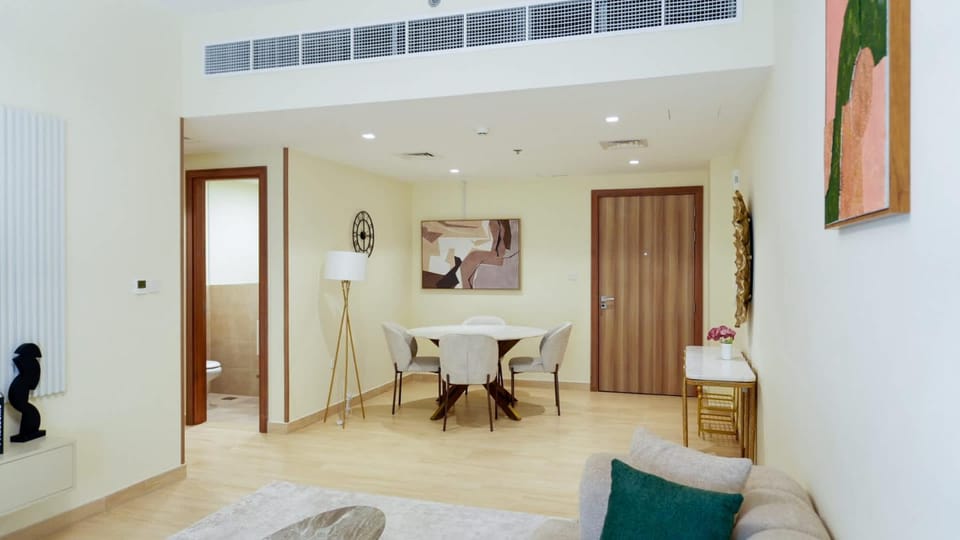 Elegant 2BR Canal & Burj Khalifa Partial View 5 Apartment in Dubai