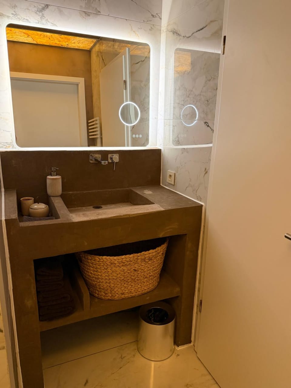 Les Suites Apartment in Strasbourg