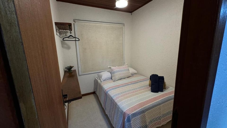 Casa Praia do Campeche, 5-minute walk to the beach! House in Florianopolis