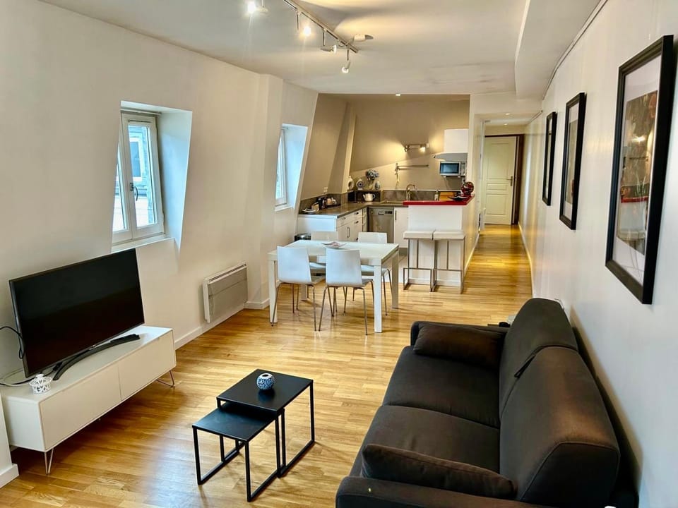 Galeries Lafayette, Opéra, élégant 2 pièces au calme Apartment in Paris