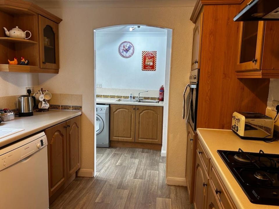 The Cabin at Green Acres Poultry Farm, Chew Valley Cabin in Mendip District