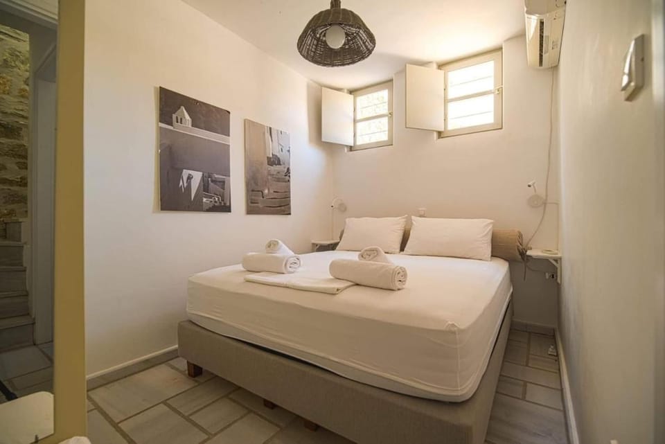 Charming Summer House -Serifos Apartment in Milos