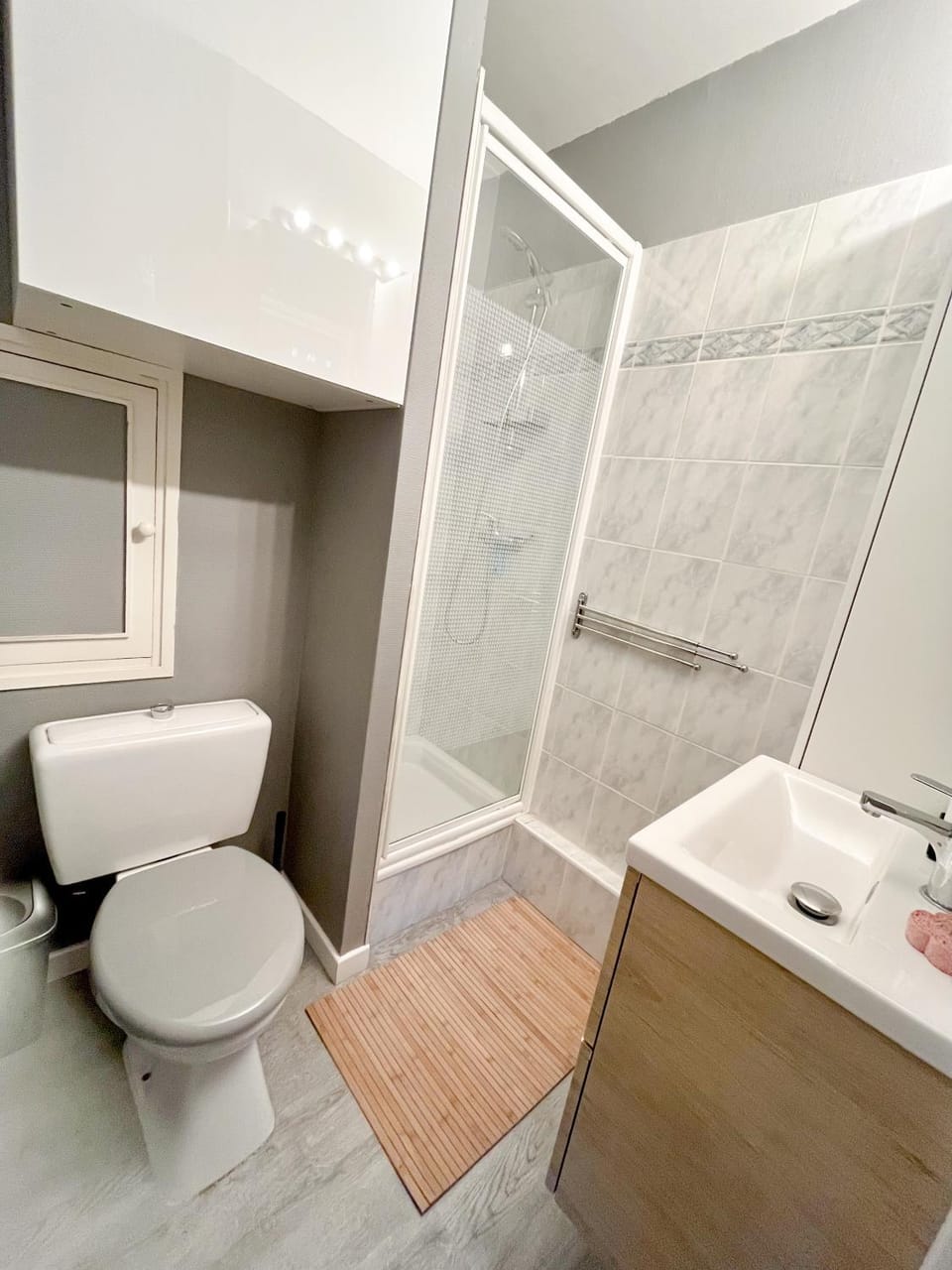 Shower, Bathroom