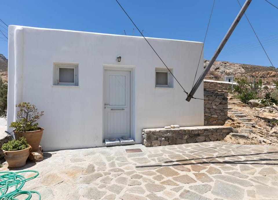 Traditional Windmill House , Chora Serifos House in Milos