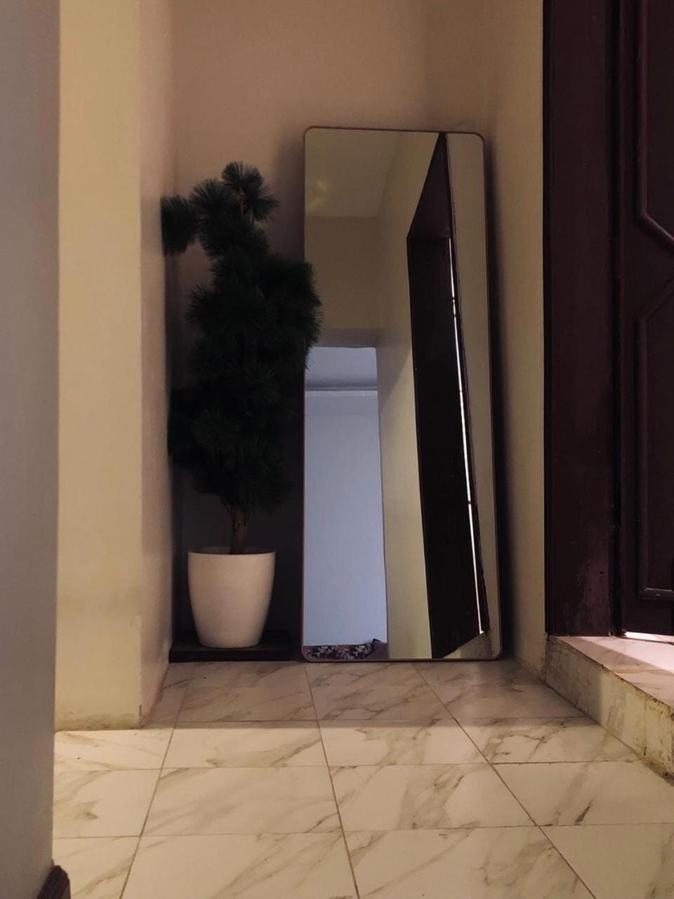 Quite flat in Central Tahlia St with Terrace Apartment in Riyadh