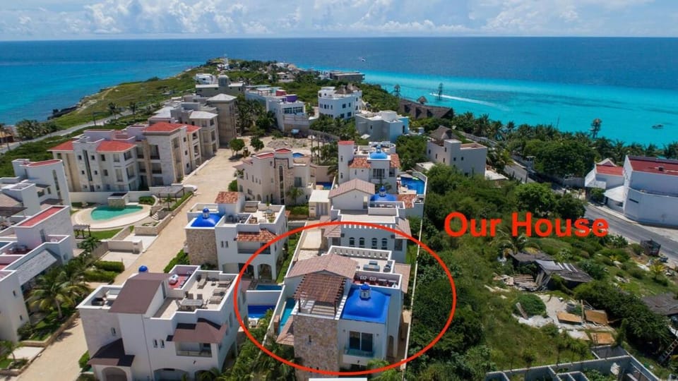 Experience Luxury on Isla Mujeres! Villa in Isla Mujeres
