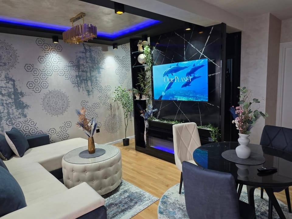 TV and multimedia, Living room, Seating area