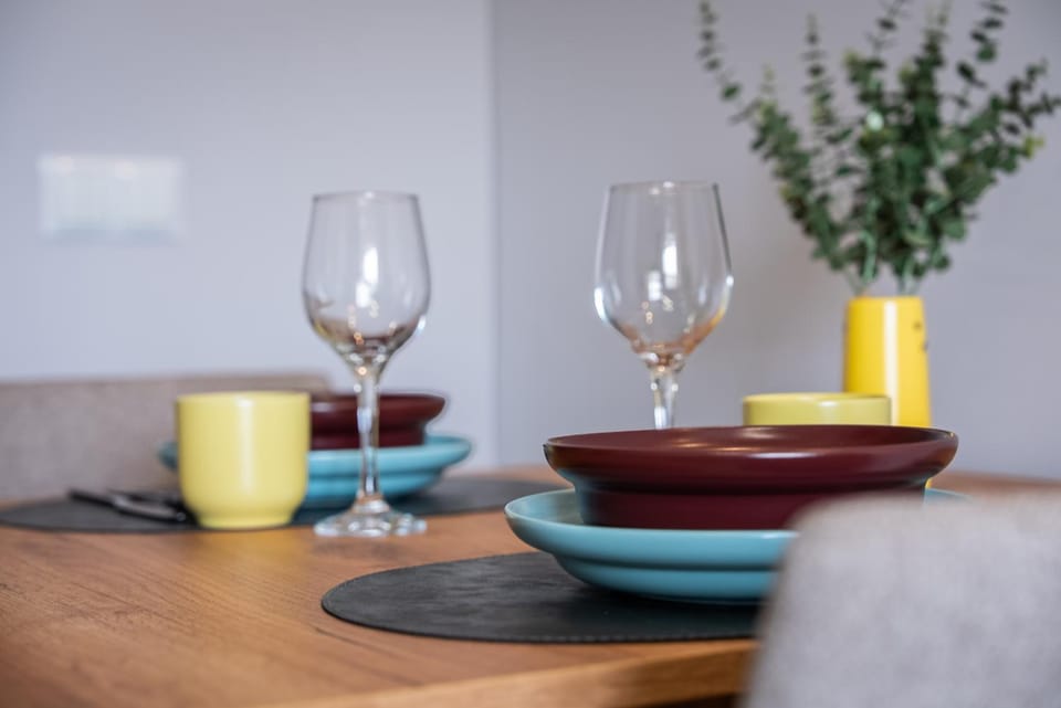 Decorative detail, Dining area