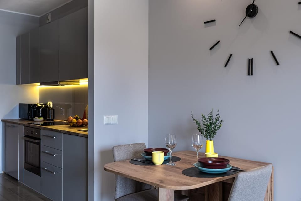 Kitchen or kitchenette, Decorative detail, Dining area