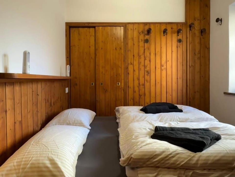 Bed, Photo of the whole room, Bedroom, towels, wardrobe