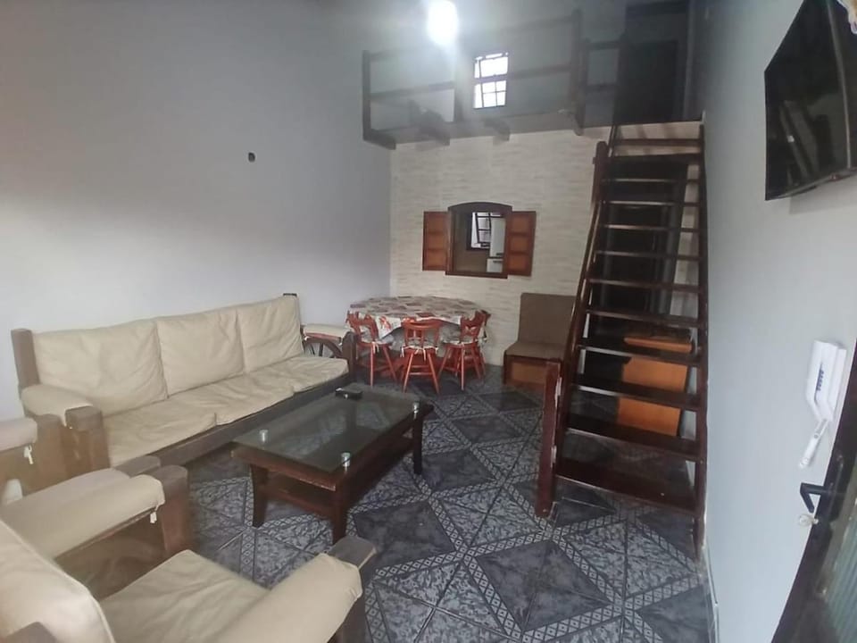 Ótimo apartamento bem localizado no centro de Peró Apartment in Cabo Frio