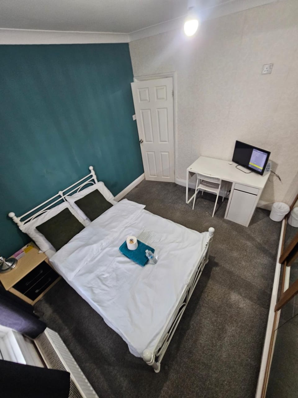 Stylish Guest House in heart of Dartford Central Bed and Breakfast in Dartford