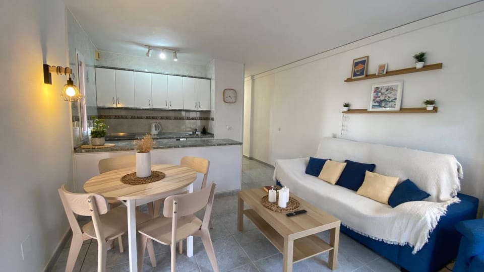 Living room, Dining area, kitchen