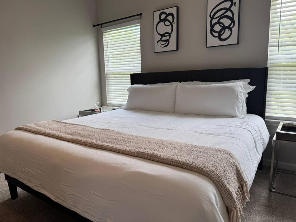 3BR w/ Pool Table & Ping Pong - Near Snowden House in Southaven
