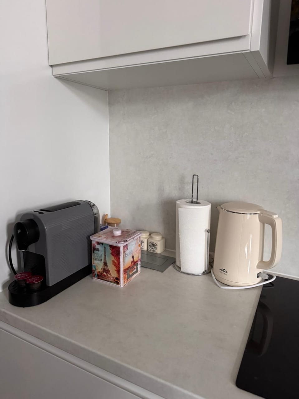 Coffee/tea facilities, Kitchen or kitchenette